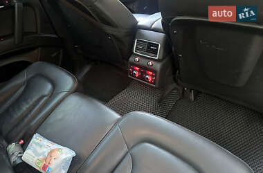 Позашляховик / Кросовер Audi Q7 2014 в 