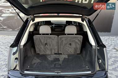 Позашляховик / Кросовер Audi Q7 2020 в  фото 24 Позашляховик / Кросовер Audi Q7 2020 в