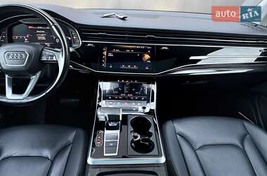 Позашляховик / Кросовер Audi Q7 2020 в  фото 61 Позашляховик / Кросовер Audi Q7 2020 в