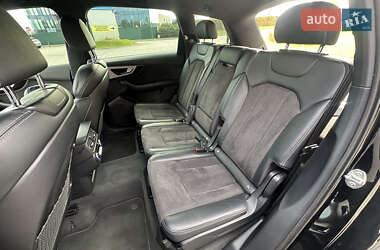 Внедорожник / Кроссовер Audi Q7 2018 в 