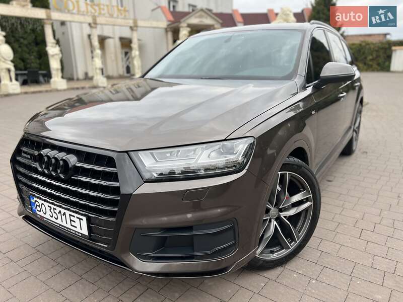 Внедорожник / Кроссовер Audi Q7 2015 в Хмельницком
