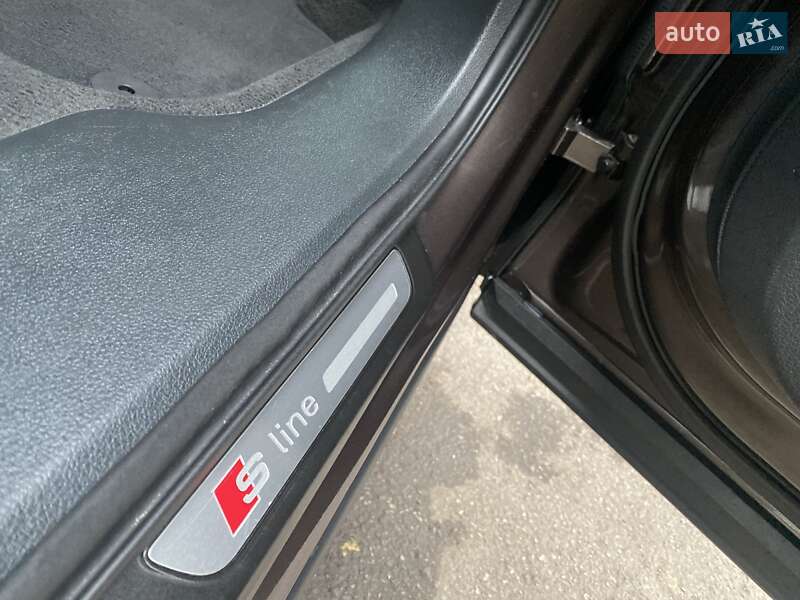 Внедорожник / Кроссовер Audi Q7 2015 в Хмельницком