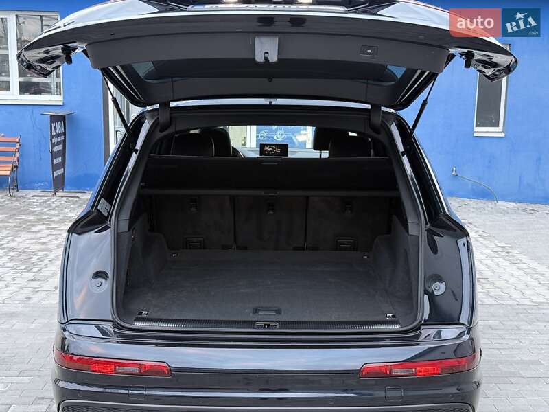 Внедорожник / Кроссовер Audi Q7 2016 в Калуше фото 53 Внедорожник / Кроссовер Audi Q7 2016 в Калуше