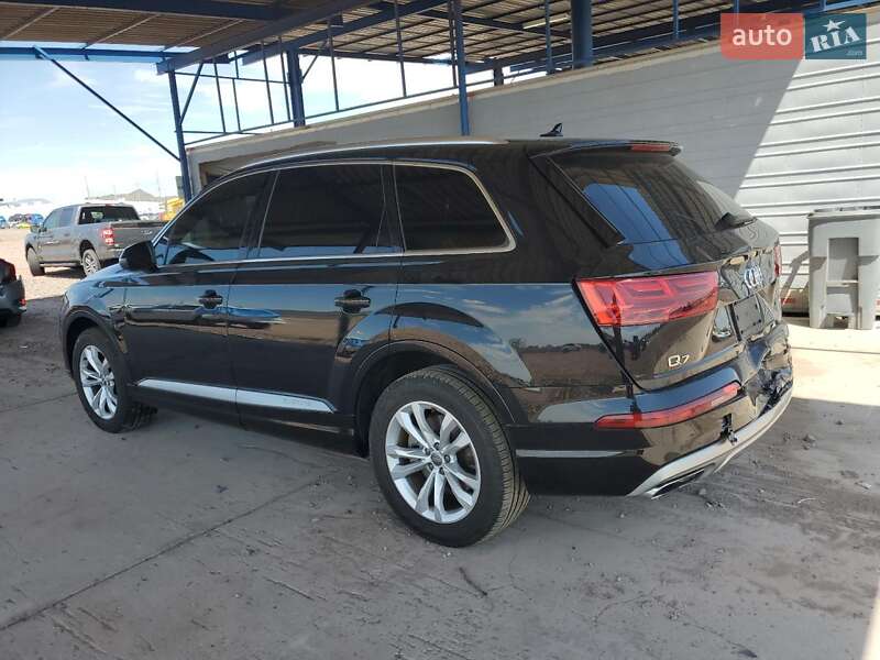 Позашляховик / Кросовер Audi Q7 2018 в Києві
