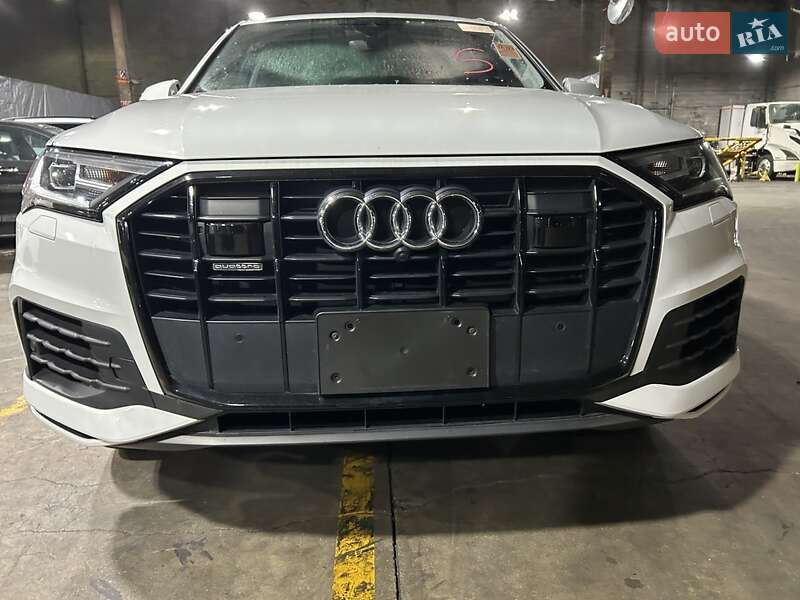 Внедорожник / Кроссовер Audi Q7 2020 в Киеве