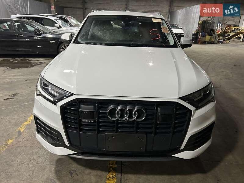 Внедорожник / Кроссовер Audi Q7 2020 в Киеве
