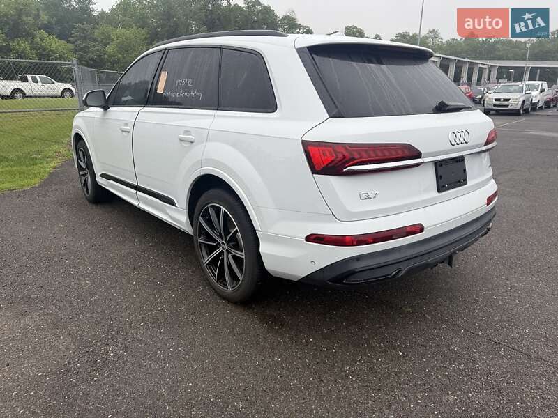 Внедорожник / Кроссовер Audi Q7 2020 в Киеве