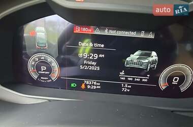 Позашляховик / Кросовер Audi Q7 2020 в 
