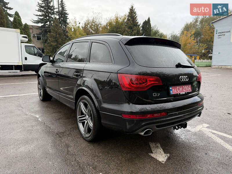 Позашляховик / Кросовер Audi Q7 2014 в Дубні
