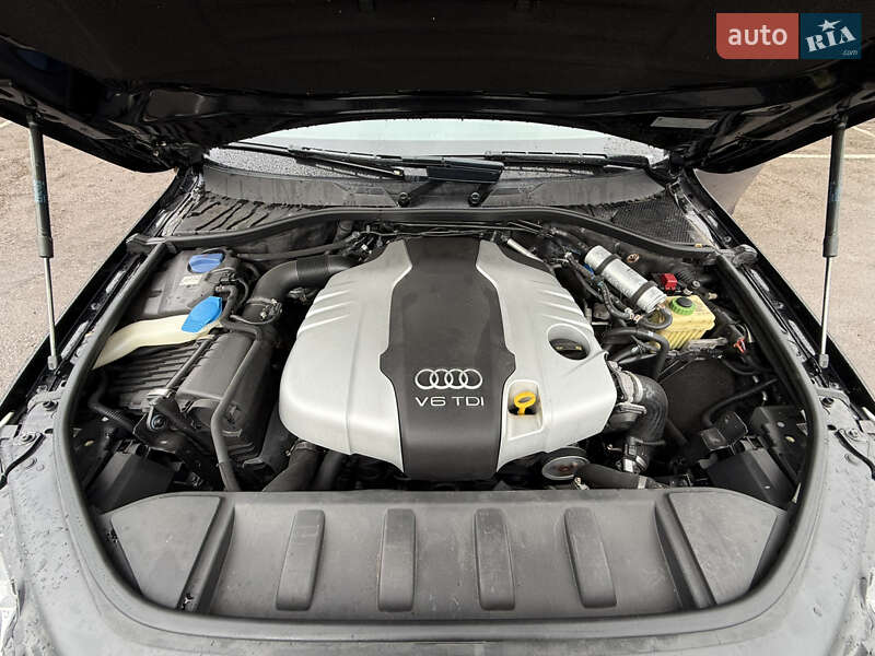Позашляховик / Кросовер Audi Q7 2014 в Дубні