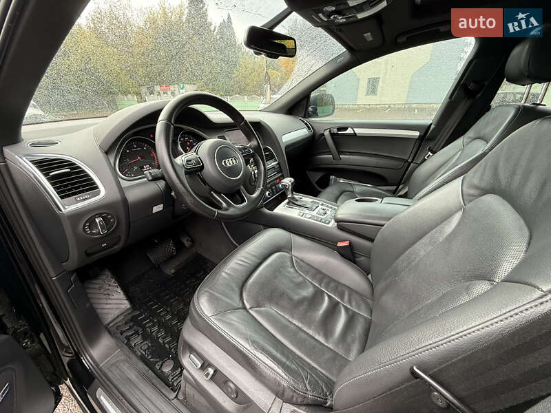 Позашляховик / Кросовер Audi Q7 2014 в Дубні
