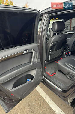 Позашляховик / Кросовер Audi Q7 2015 в  фото 9 Позашляховик / Кросовер Audi Q7 2015 в