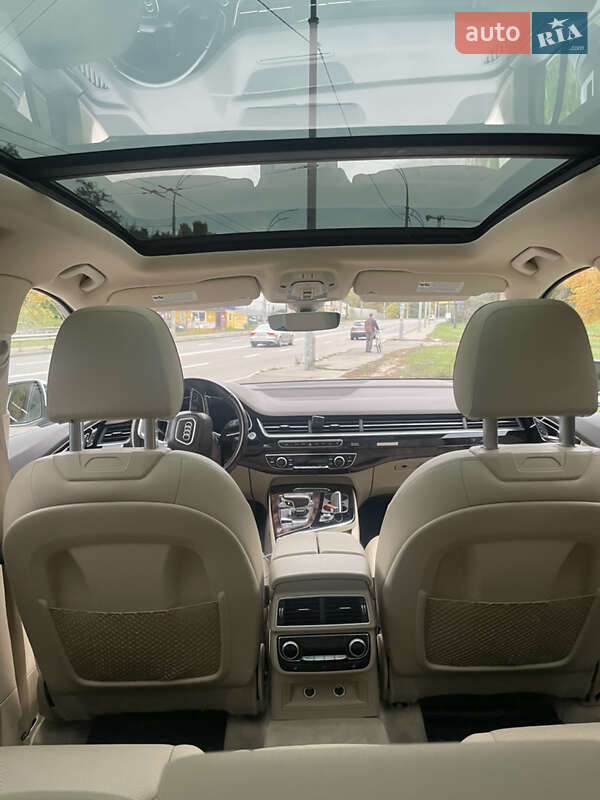 Позашляховик / Кросовер Audi Q7 2018 в Києві