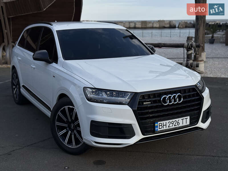 Позашляховик / Кросовер Audi Q7 2017 в Одесі фото 15 Позашляховик / Кросовер Audi Q7 2017 в Одесі