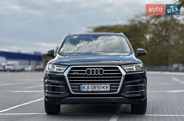 Позашляховик / Кросовер Audi Q7 2017 в  фото 6 Позашляховик / Кросовер Audi Q7 2017 в