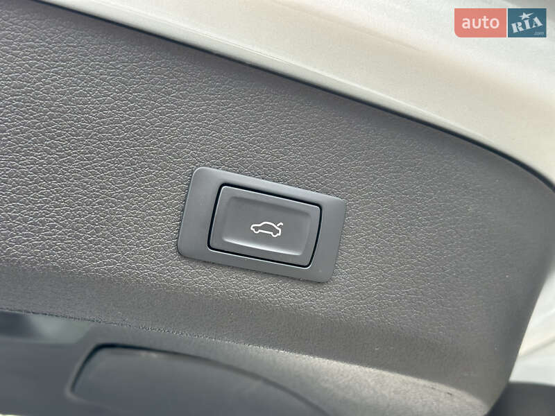 Позашляховик / Кросовер Audi Q7 2015 в Харкові