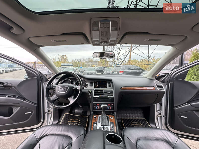 Позашляховик / Кросовер Audi Q7 2015 в Харкові