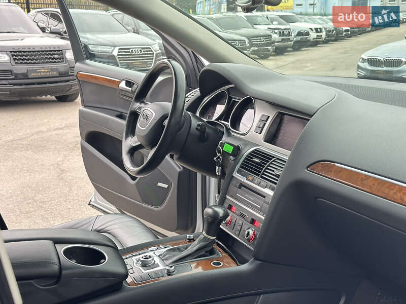 Позашляховик / Кросовер Audi Q7 2015 в Харкові
