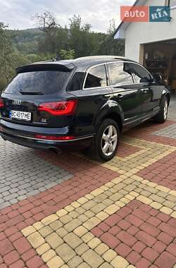 Внедорожник / Кроссовер Audi Q7 2012 в 