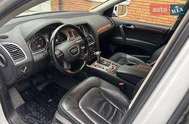 Позашляховик / Кросовер Audi Q7 2014 в 