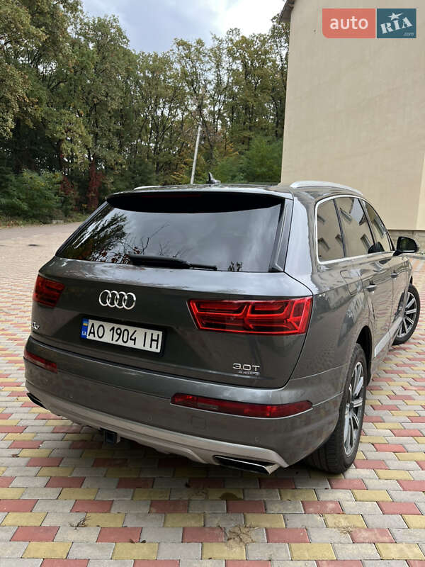Внедорожник / Кроссовер Audi Q7 2018 в Ужгороде