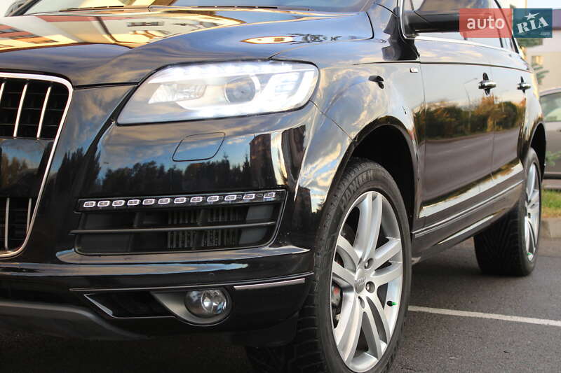 Внедорожник / Кроссовер Audi Q7 2014 в Ровно