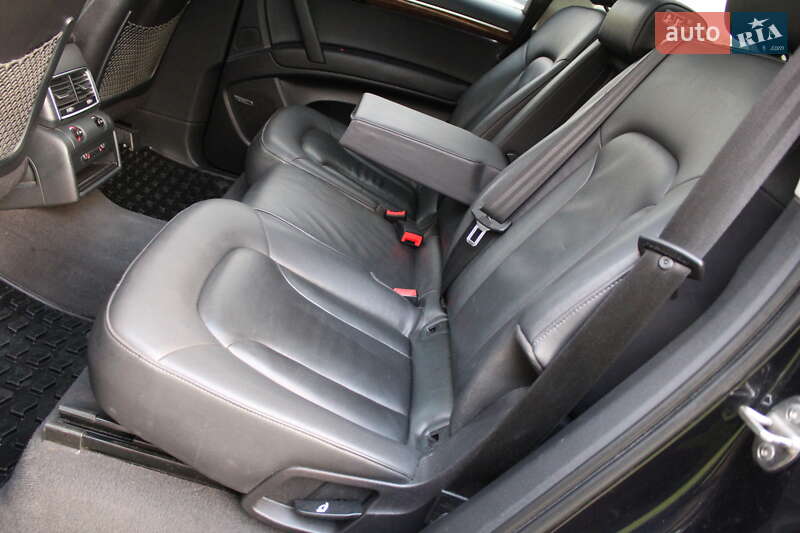 Внедорожник / Кроссовер Audi Q7 2014 в Ровно