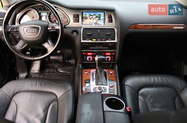 Позашляховик / Кросовер Audi Q7 2014 в  фото 36 Позашляховик / Кросовер Audi Q7 2014 в