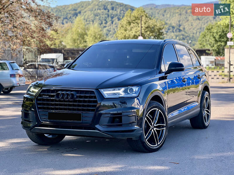 Внедорожник / Кроссовер Audi Q7 2015 в Хусте