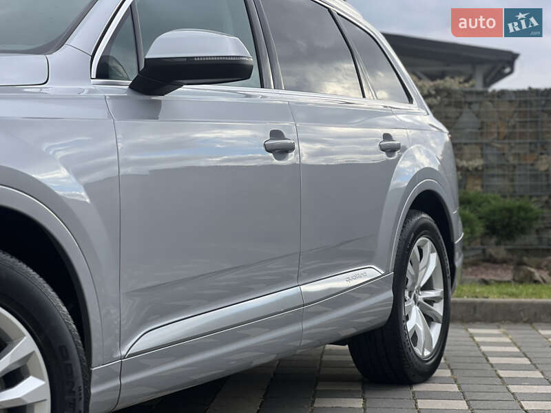 Внедорожник / Кроссовер Audi Q7 2015 в Стрые
