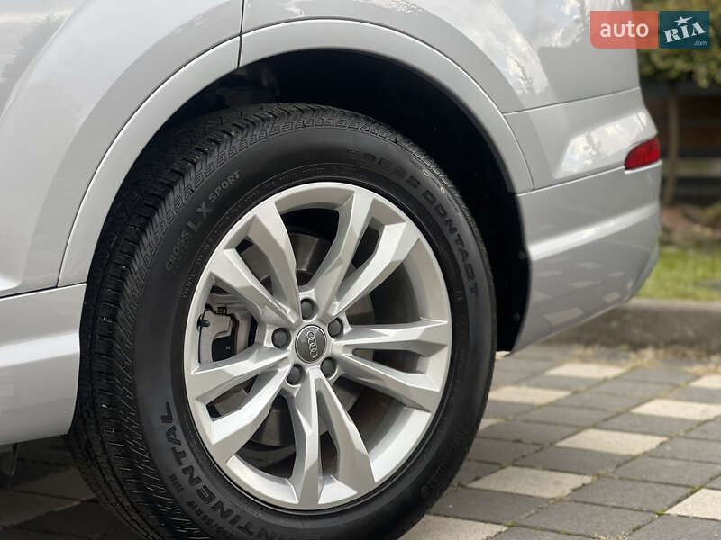 Внедорожник / Кроссовер Audi Q7 2015 в Стрые