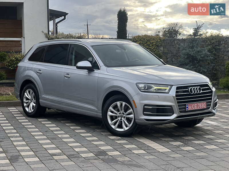 Внедорожник / Кроссовер Audi Q7 2015 в Стрые