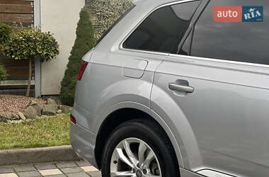 Позашляховик / Кросовер Audi Q7 2015 в  фото 41 Позашляховик / Кросовер Audi Q7 2015 в
