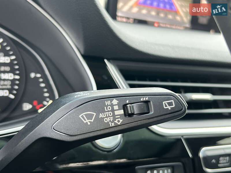 Внедорожник / Кроссовер Audi Q7 2015 в Стрые