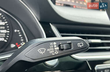 Позашляховик / Кросовер Audi Q7 2015 в  фото 74 Позашляховик / Кросовер Audi Q7 2015 в