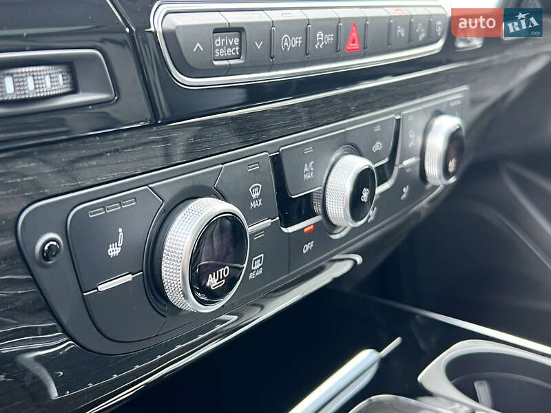 Внедорожник / Кроссовер Audi Q7 2015 в Стрые