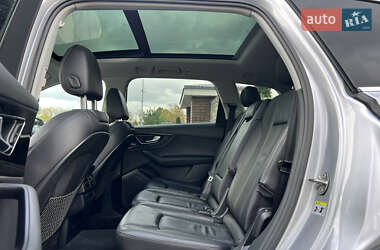Позашляховик / Кросовер Audi Q7 2015 в  фото 90 Позашляховик / Кросовер Audi Q7 2015 в