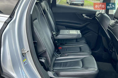 Позашляховик / Кросовер Audi Q7 2015 в  фото 117 Позашляховик / Кросовер Audi Q7 2015 в