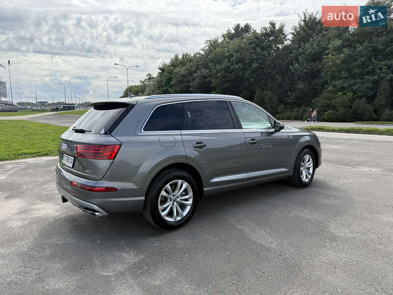 Внедорожник / Кроссовер Audi Q7 2017 в Львове