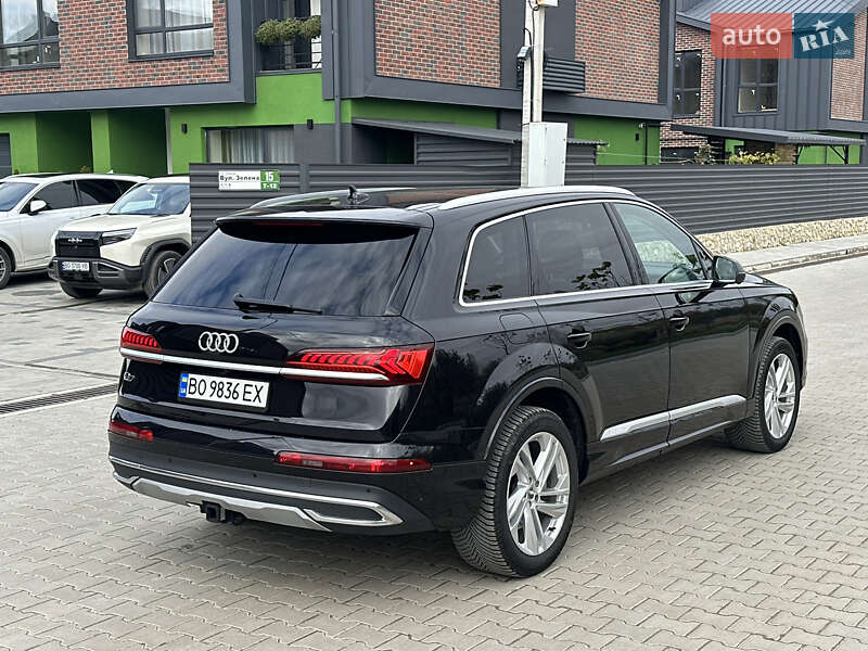 Позашляховик / Кросовер Audi Q7 2020 в Тернополі