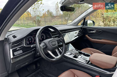Внедорожник / Кроссовер Audi Q7 2020 в 