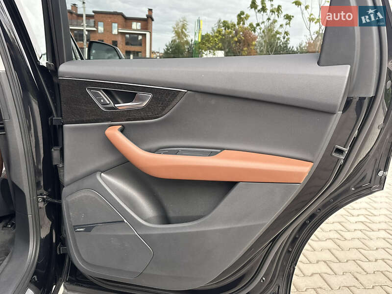 Позашляховик / Кросовер Audi Q7 2020 в Тернополі