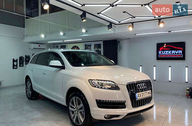 Внедорожник / Кроссовер Audi Q7 2013 в Черновцах