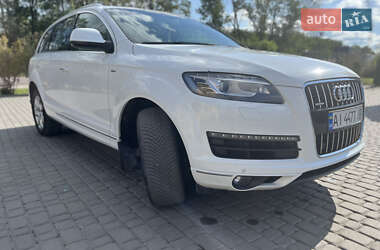 Позашляховик / Кросовер Audi Q7 2013 в 