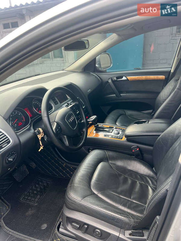 Позашляховик / Кросовер Audi Q7 2007 в Дніпрі фото 9 Позашляховик / Кросовер Audi Q7 2007 в Дніпрі