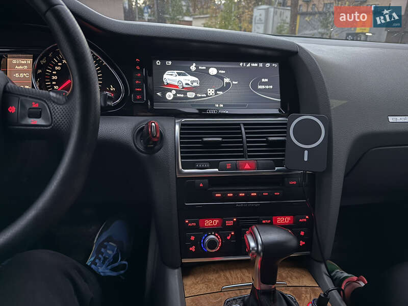 Внедорожник / Кроссовер Audi Q7 2007 в Буче