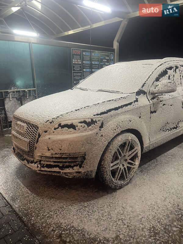 Внедорожник / Кроссовер Audi Q7 2007 в Буче