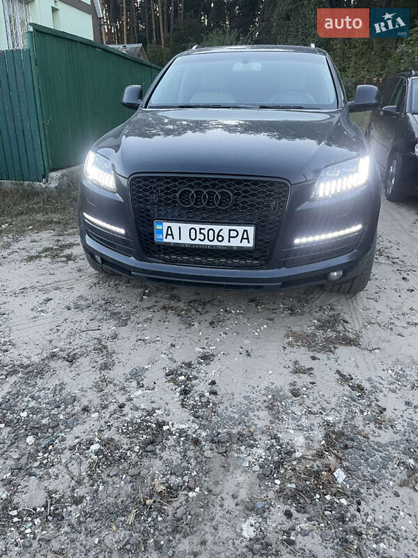 Внедорожник / Кроссовер Audi Q7 2007 в Буче