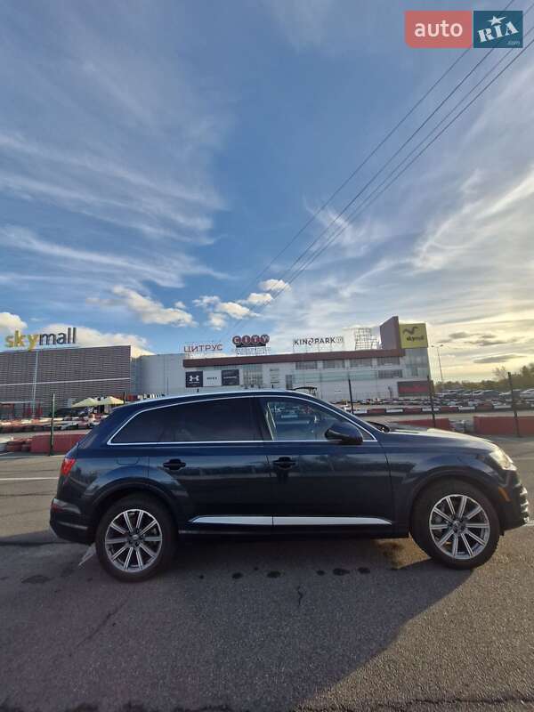 Внедорожник / Кроссовер Audi Q7 2018 в Киеве