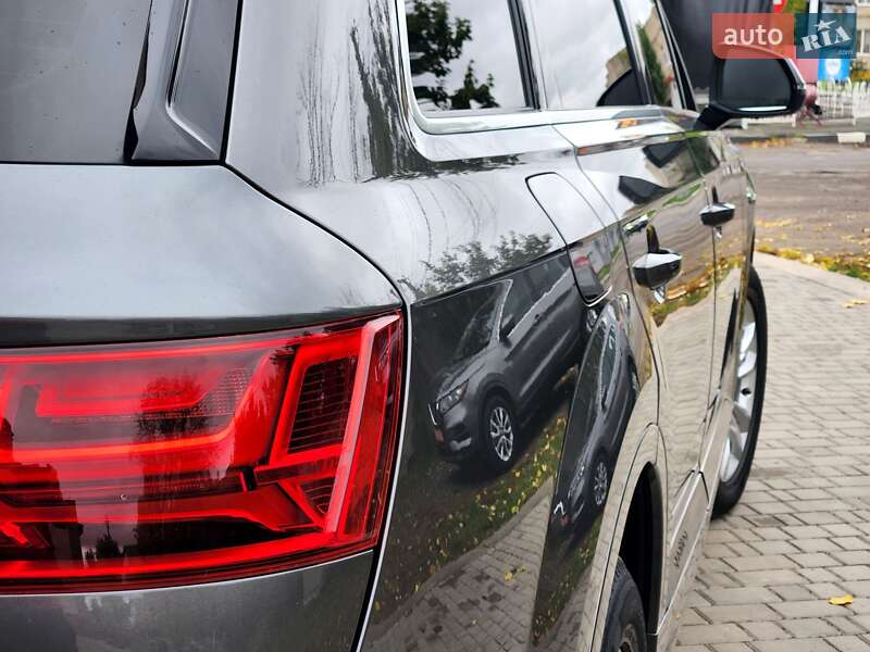 Внедорожник / Кроссовер Audi Q7 2019 в Виннице